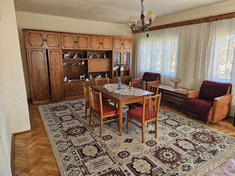 Casă cu Teren 1740 Mp în Livadia