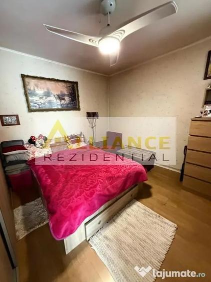 Casă cu 5 camere cu Teren 754 Mp în Cățelu