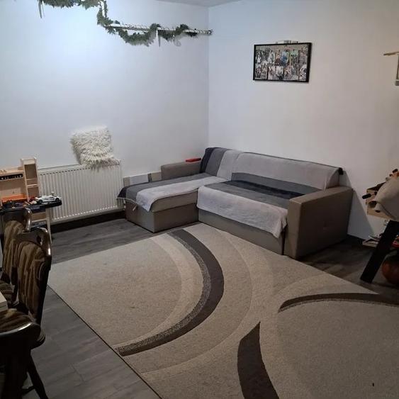 Apartament cu 3 camere, 50 mp, balcon, zona Terra - 1
