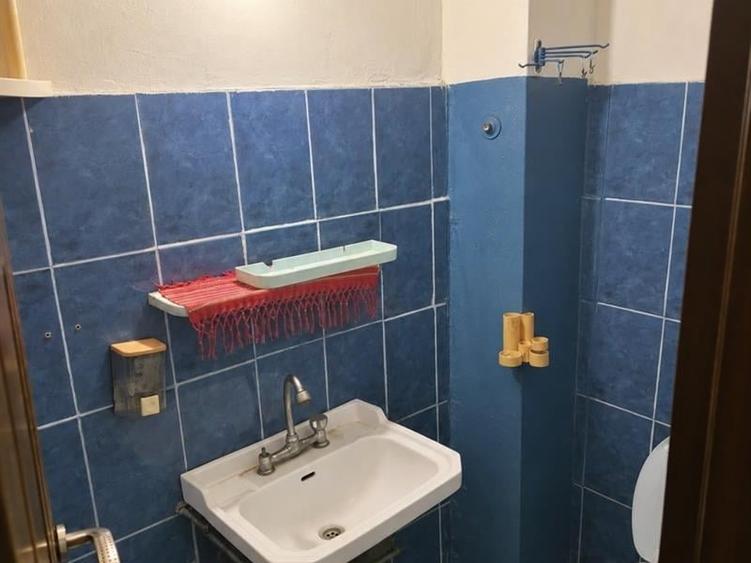Apartament cu 3 camere decomandat, mobilat în 1 Mai
