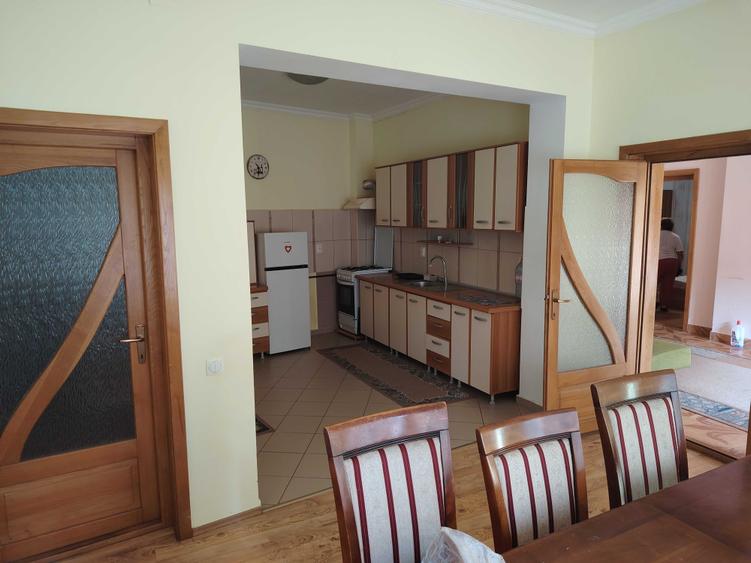 Casă cu 3 camere în Central