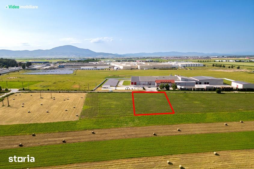 Teren de 5452 mp, în Bartolomeu
