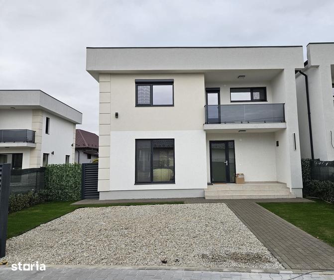 Casă cu 3 camere cu Teren 350 Mp în Moșoaia