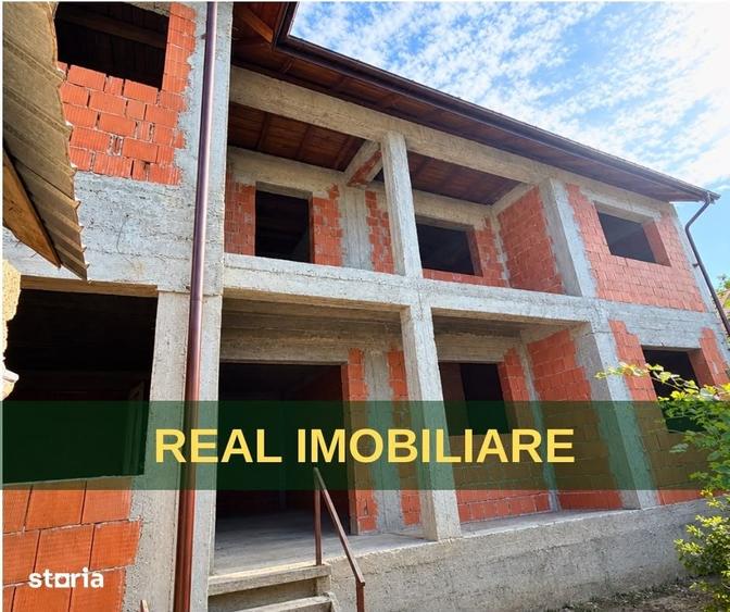 Casă cu Teren 470 Mp în 23 August