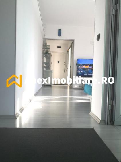 Apartament cu 3 camere decomandat în Gara de Nord
