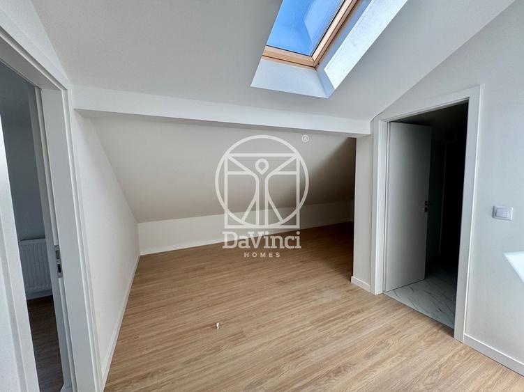 Apartament cu 4 camere semidecomandat în Exterior Vest