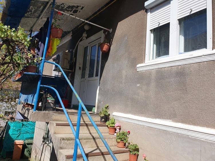 Casă cu 5 camere cu Teren 254 Mp în Hunedoara