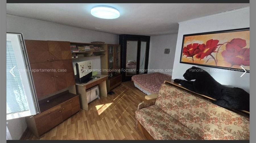 Casă cu 3 camere cu Teren 900 Mp în Central