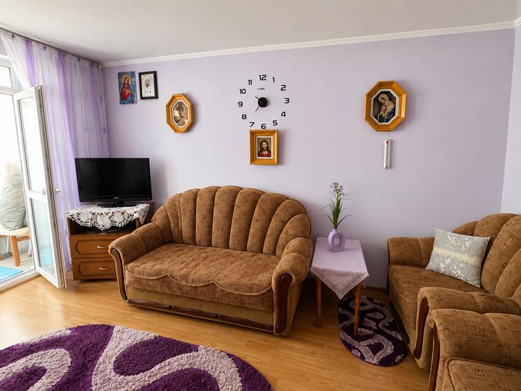 Apartament cu 2 camere decomandat în Central