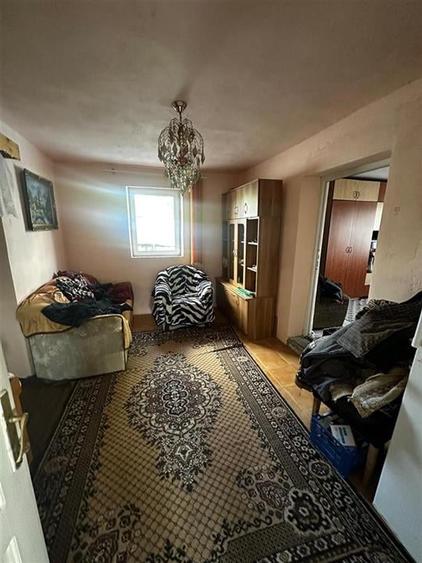 Casă individuală cu 5 camere cu Teren 3843 Mp în Lugașu de Sus