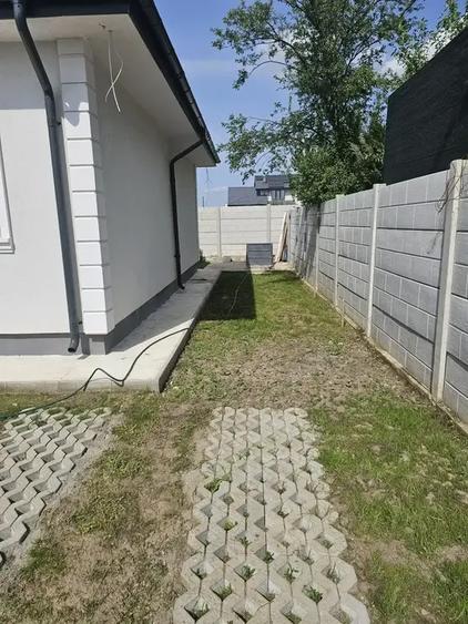 Casă cu 3 camere cu Teren 427 Mp în Central