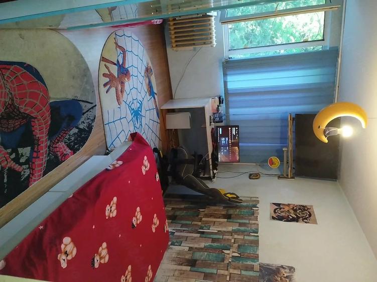 Apartament cu 3 camere decomandat în Berceni