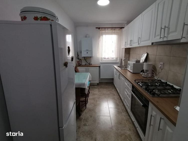 Apartament cu 2 camere semidecomandat în Vitrometan