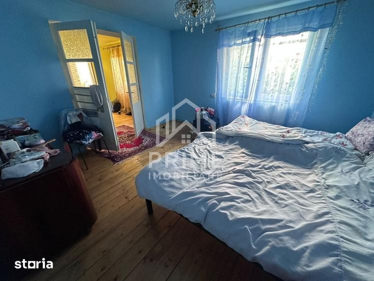 Casă cu 8 camere cu Teren 1513 Mp în Central