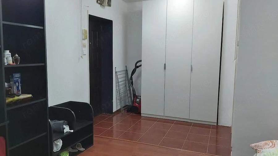 Garsoniera 40 mp Titan 3 minute metrou, mobilata complet, AC, etaj 12 - 1