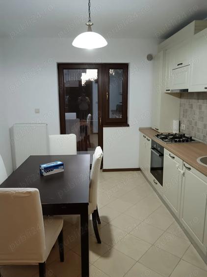 Apartament cu 3 camere decomandat în Ștefănești