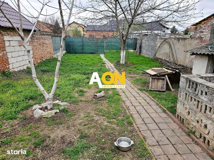 Casă cu 3 camere în Lipoveni