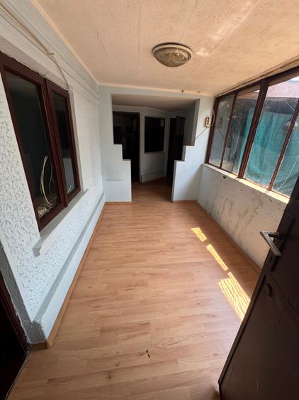 Casă individuală cu 4 camere cu Canalizare în Rahova
