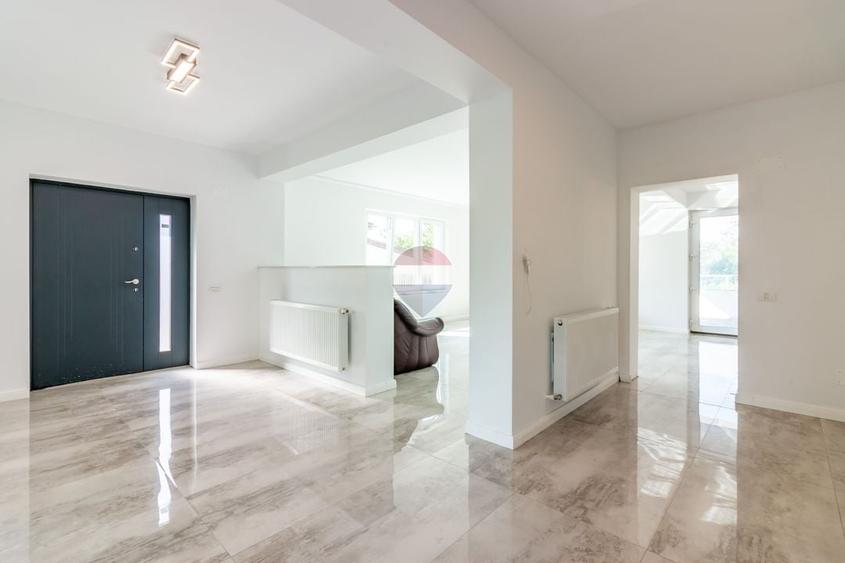 Casă individuală cu 4 camere cu Teren 1495 Mp în Bolintin-Deal