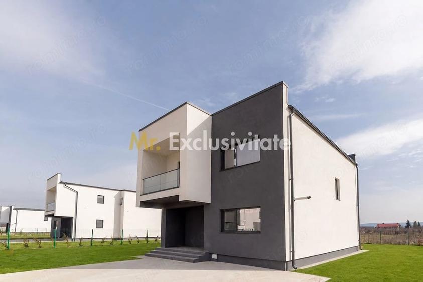 Casă cu Teren 430 Mp în Micești