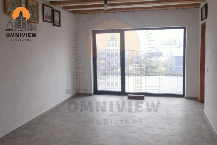 Casă individuală cu 5 camere cu Teren 556 Mp în Stupini