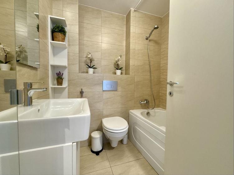 Apartament cu 2 camere decomandat în Crețuleasca