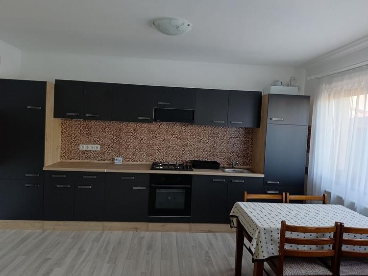 Casă cu 3 camere în Bărăbanț