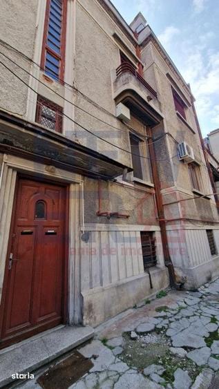 Apartament cu 3 camere în Unirii