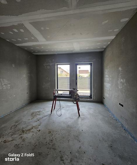 Casă cu 4 camere cu Teren 750 Mp în Central