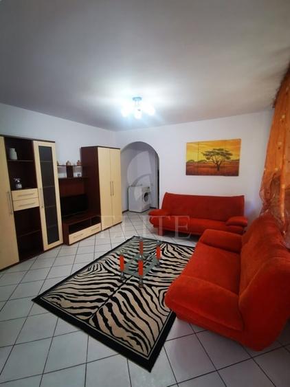 Apartament cu 2 camere semidecomandat, mobilat în Gheorgheni