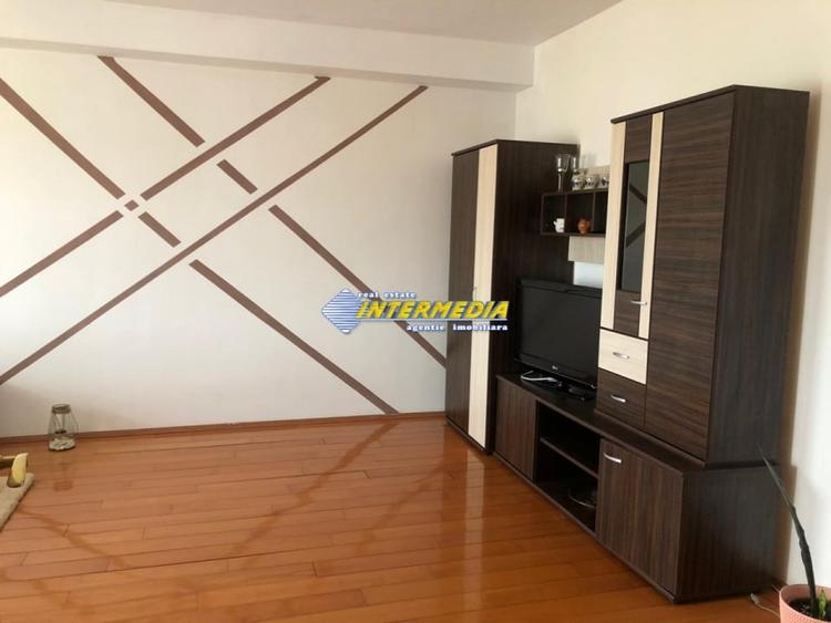 Apartament cu 2 camere decomandat, mobilat în Cetate