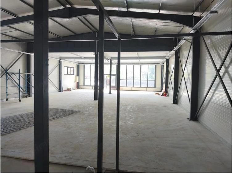 Spațiu comercial, de 379 mp, în Central