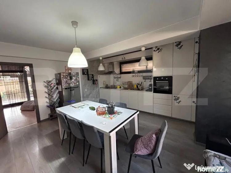 Casă cu 4 camere cu Teren 400 Mp în Central