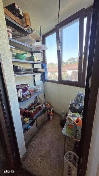 Apartament cu 4 camere decomandat în Florești