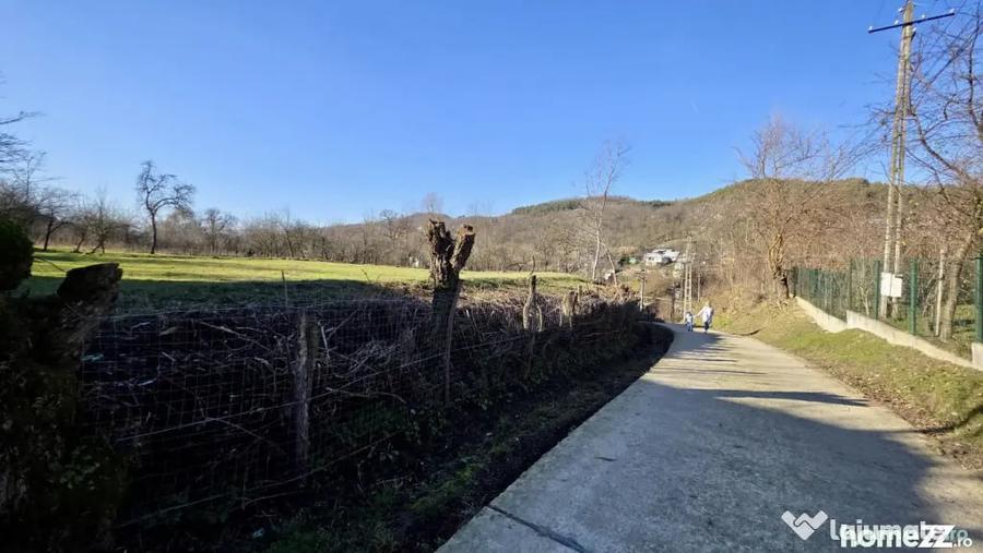 Teren de 4549 mp, în Gura Vitioarei