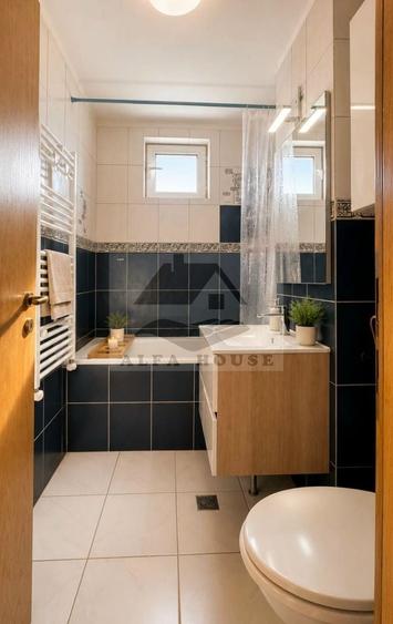 Apartament cu 2 camere decomandat în Tractorul