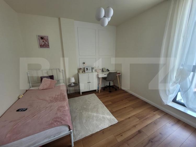 Apartament cu 3 camere semidecomandat, mobilat în Mărăști