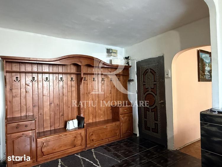Apartament cu 3 camere decomandat în Rogerius