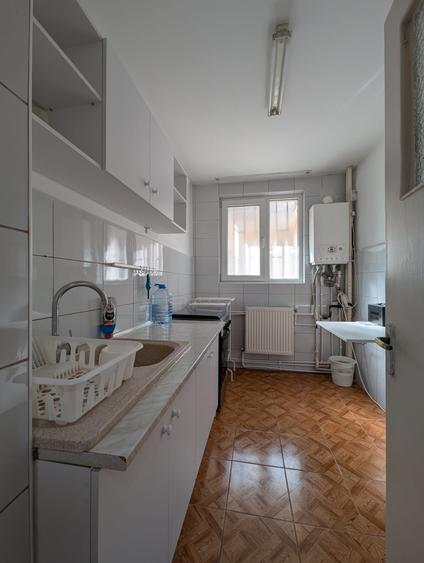 Apartament cu 2 camere semidecomandat în Dristor