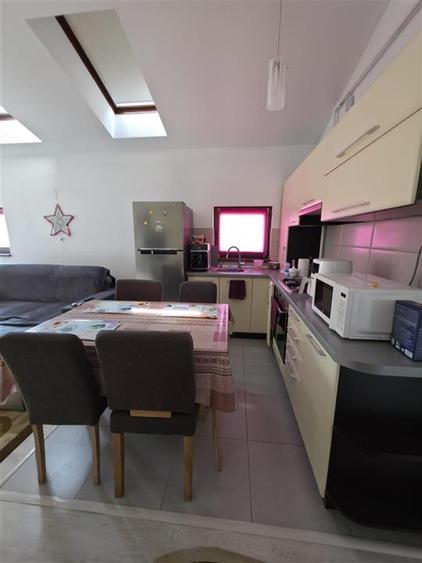 Apartament cu 2 camere decomandat, mobilat în Sânpetru