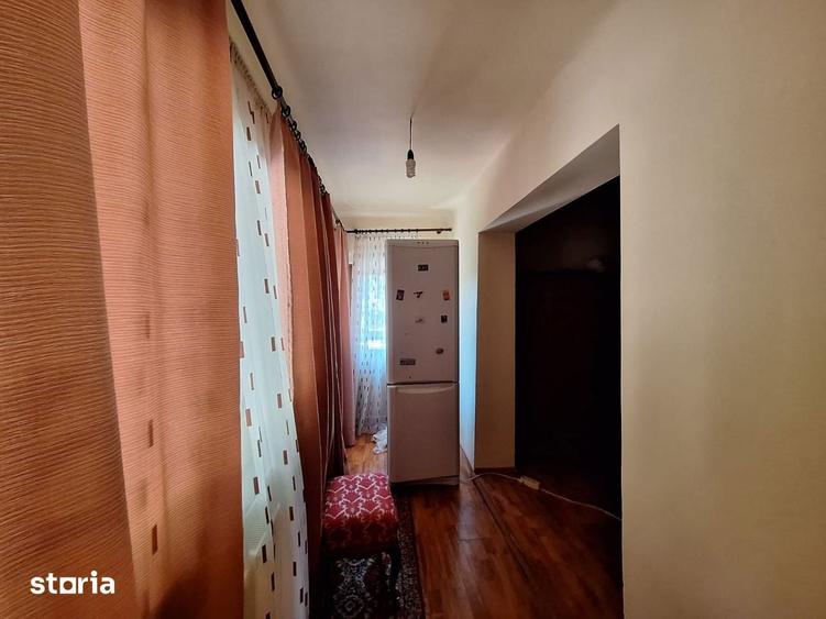 Casa 6 camere Frumusani 1000 mp teren DN4 2 centrale gaz 2 bucatarii - 10