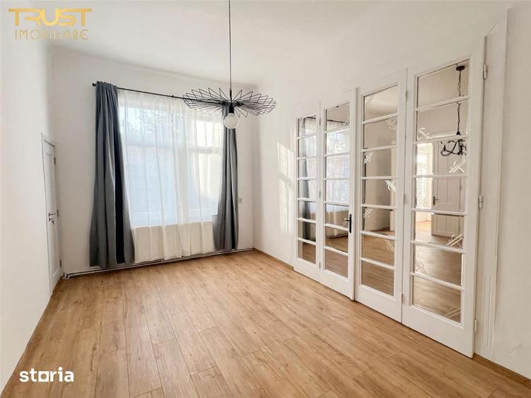 Apartament cu 3 camere, mobilat în Central