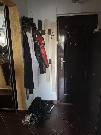 Apartament cu 2 camere decomandat în Exterior Vest