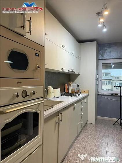 Apartament cu 3 camere decomandat în Central