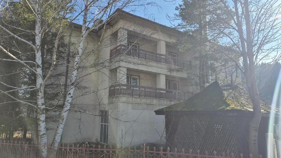 Hotel/Pensiune, de 979 mp, în Soveja