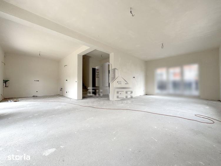 Casă cu 4 camere cu Teren 500 Mp în Chinteni