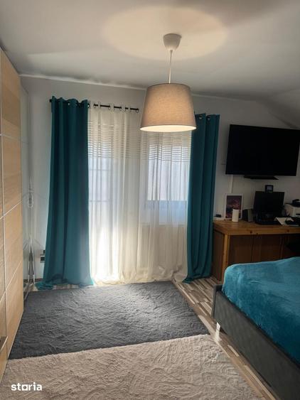 Casă cu 4 camere cu Teren 223 Mp în Domnești