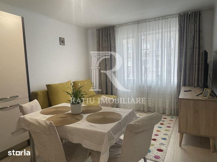 Apartament cu 3 camere în Orașul Nou