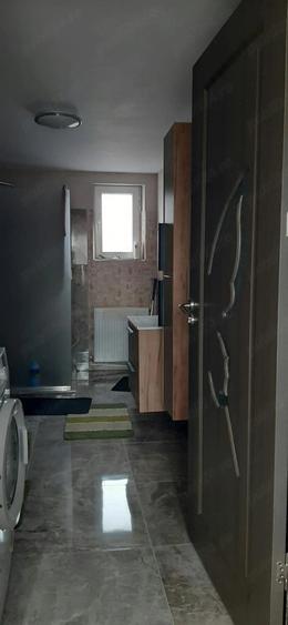 Casă cu Teren 1200 Mp în Tătăranu