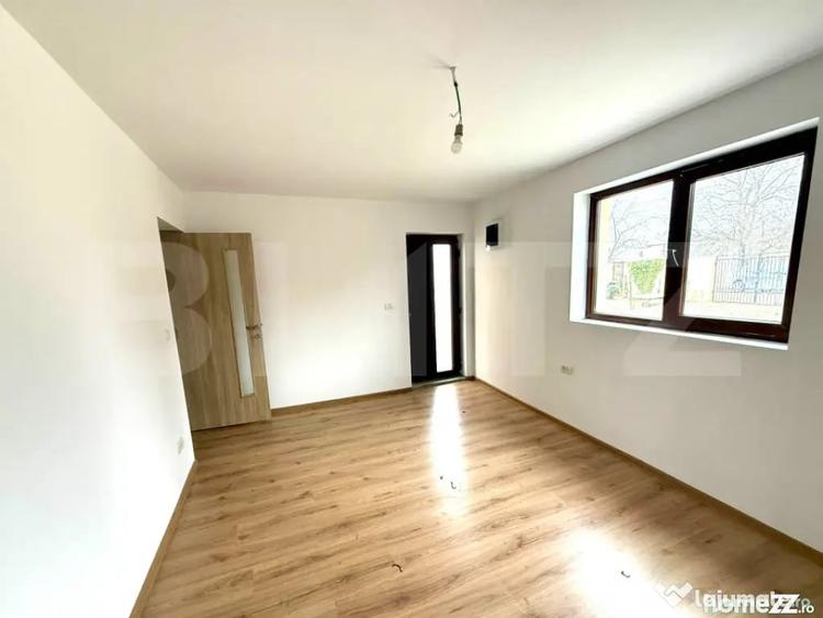 Casă cu 3 camere cu Teren 454 Mp în Central